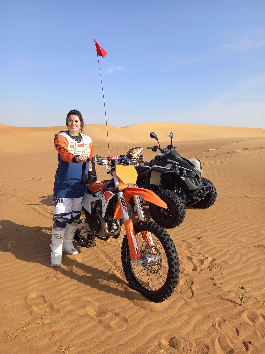 迪拜:KTM 越野车沙漠冒险