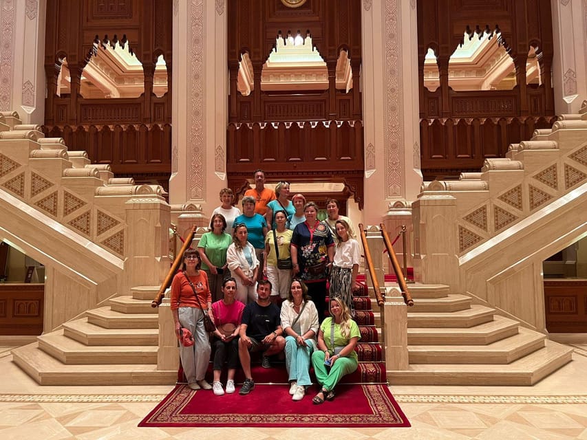Muscat: City Highlights Guided Tour with Grand Mosque Visit