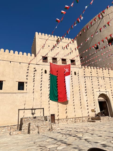 Muscat: Day Trip to Nizwa and Jebel Shams