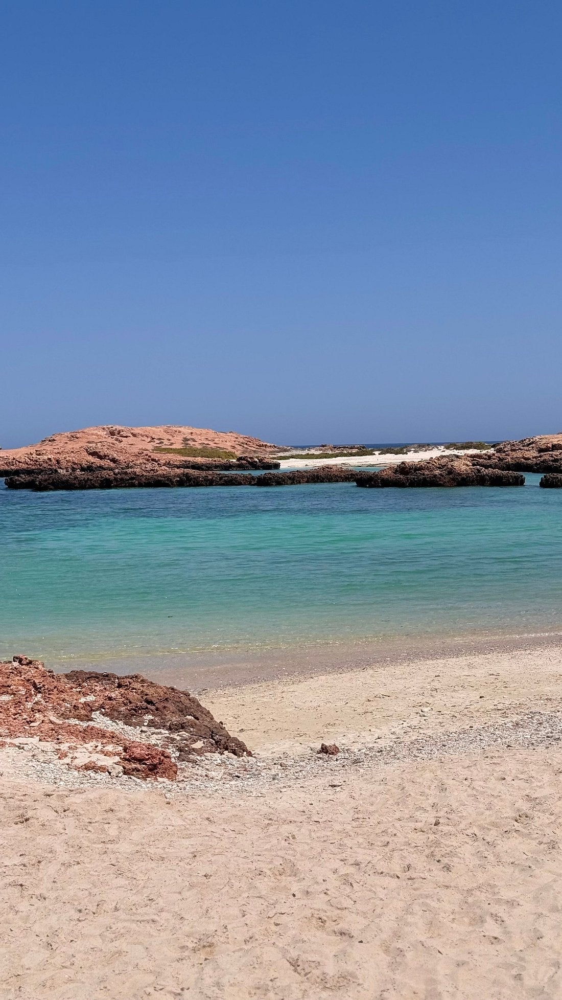 Muscat: Dimaniyat Island Snorkling Trip with Lunch