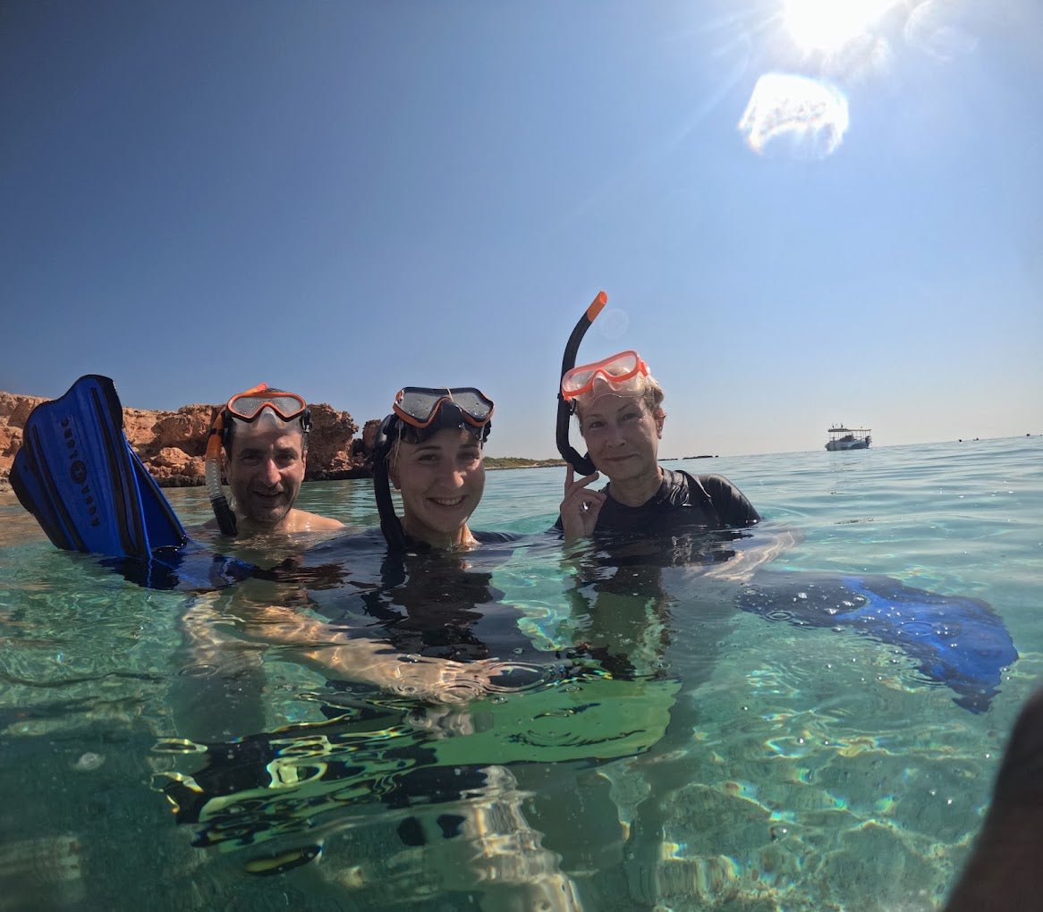 Muscat: Dimaniyat Island Snorkling Trip with Lunch