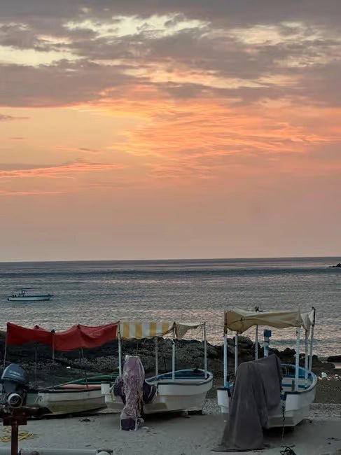 Muscat: Discover Scuba Diving Experience at Qantab Beach