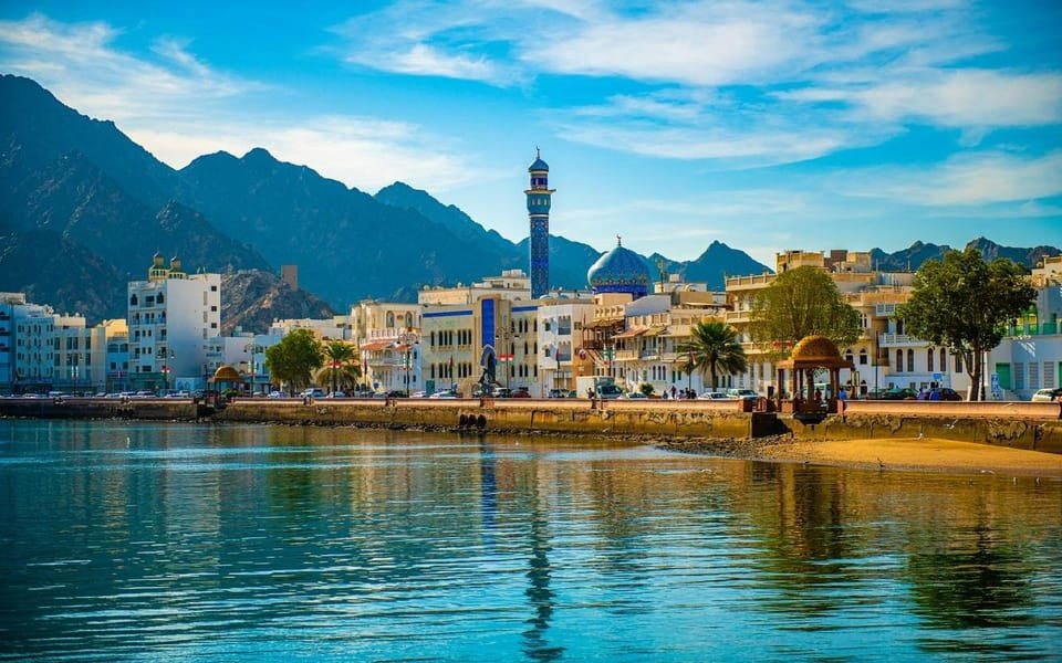 Muscat: Full - Day City Highlights Tour with a Local Guide