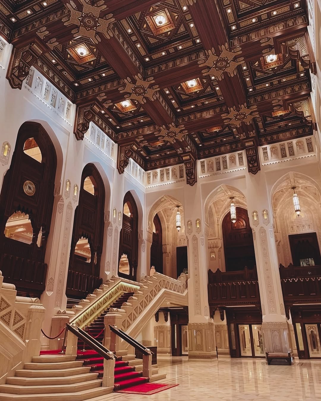 Muscat: Full - Day Tour of City Landmarks, Wadi Shab, and Bimmah Sinkhole