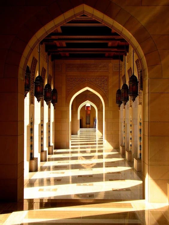 Muscat: Full - Day Tour of City Landmarks, Wadi Shab, and Bimmah Sinkhole