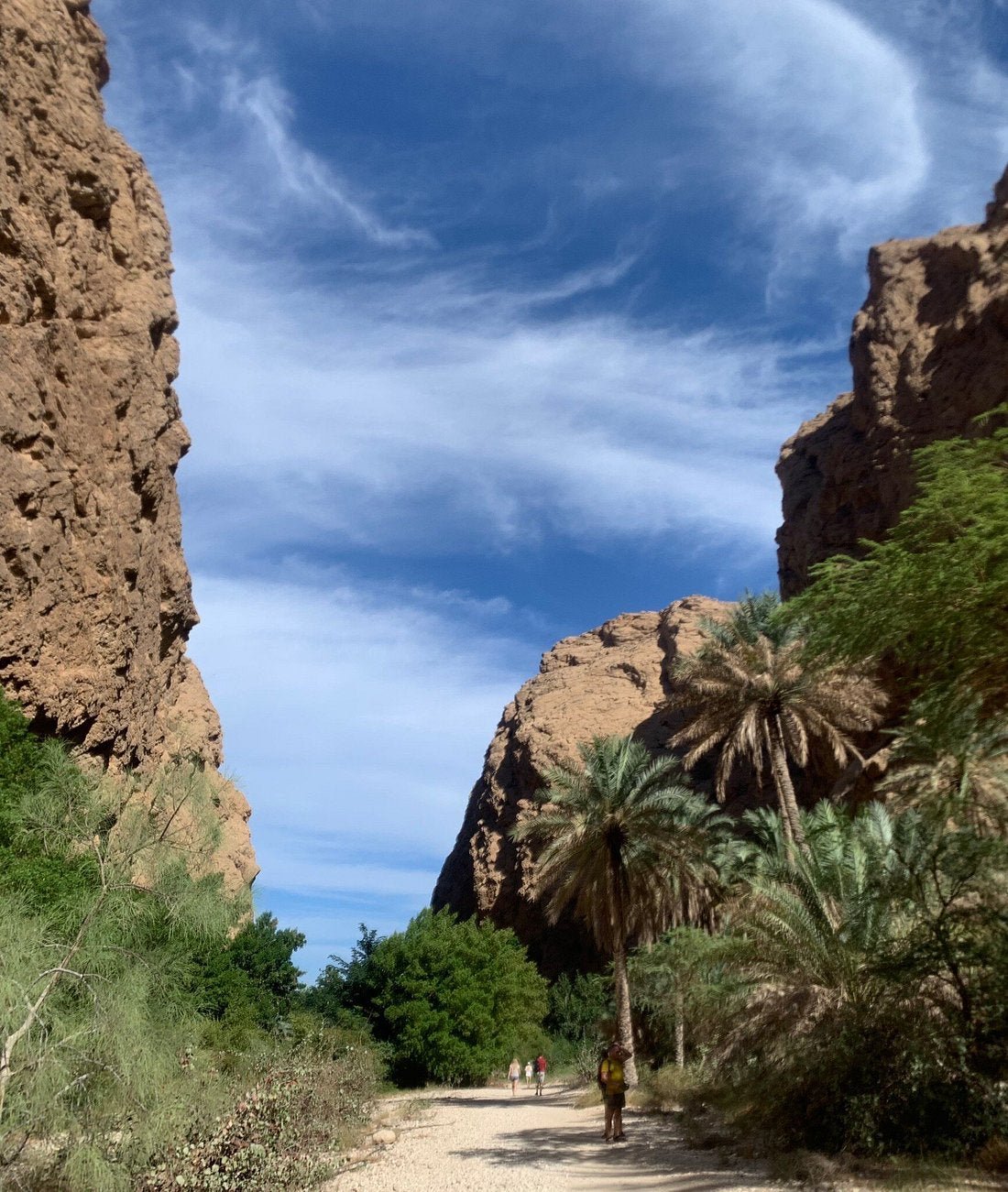 Muscat: Full Day Trip to Wadi Shab and Bimmah Sinkhole with Lunch