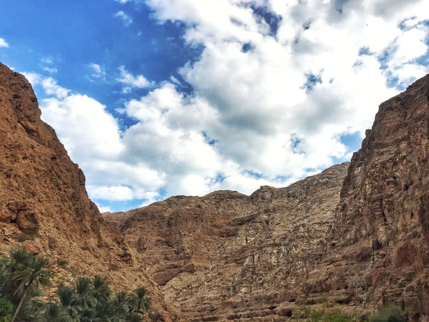 Muscat: Full Day Trip to Wadi Shab and Bimmah Sinkhole with Lunch