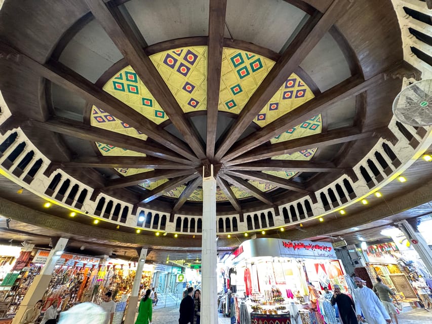 Muscat: Guided Small - Group Night City Tour by Van