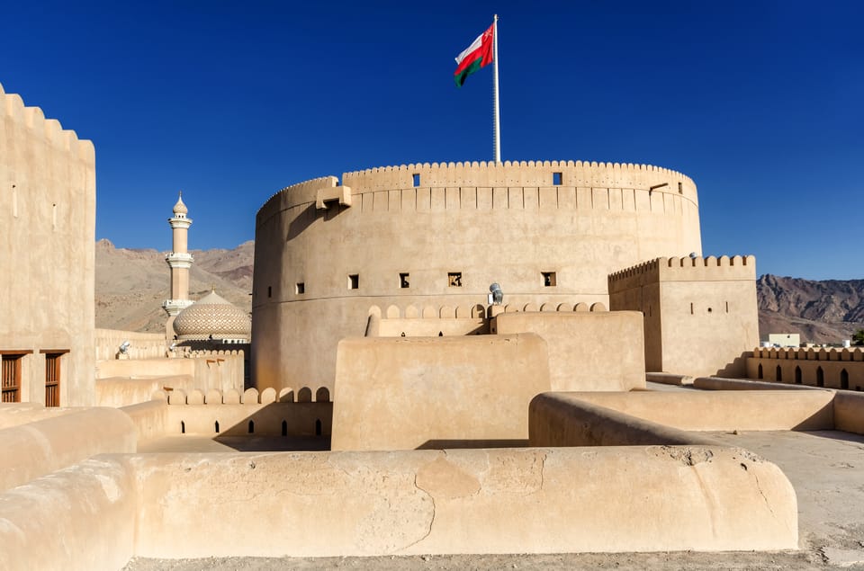 Muscat: Nizwa Fort Visit and Oman Across Ages Museum Day Tour