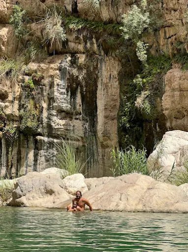 Muscat: Private 4x4 Tour to Wadi Mibam Waterfall and Bimmah Sinkhole