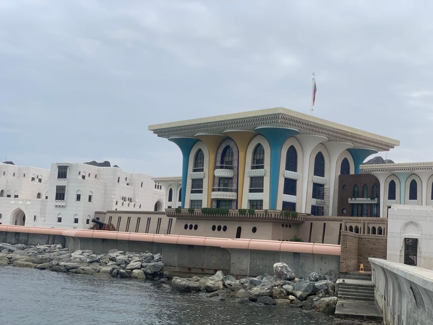 Muscat: Private Tour of Muscat City with Pickup