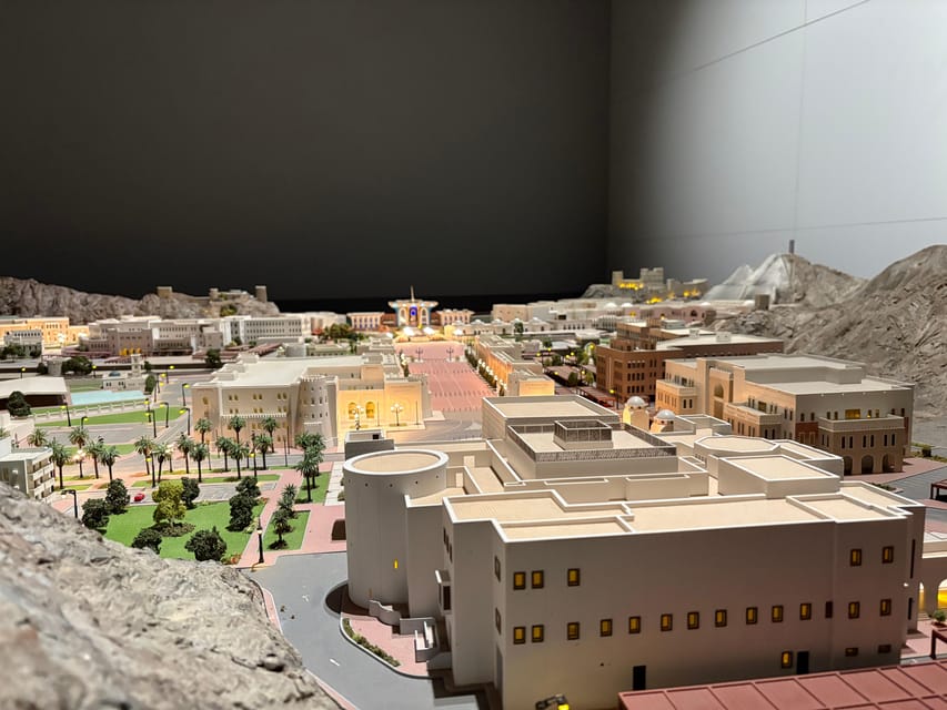 Muscat: Private Tour of Muscat City with Pickup