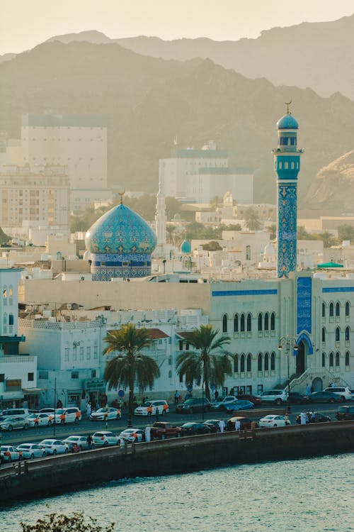 Muscat: Private Transfer to/from Muscat & Jebel Akhdar Airport/Hotel Pickup