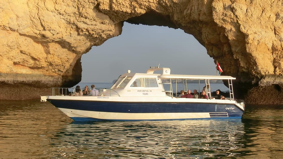 Muscat: Sunset Boat Cruise with Coastal and Mountain Views