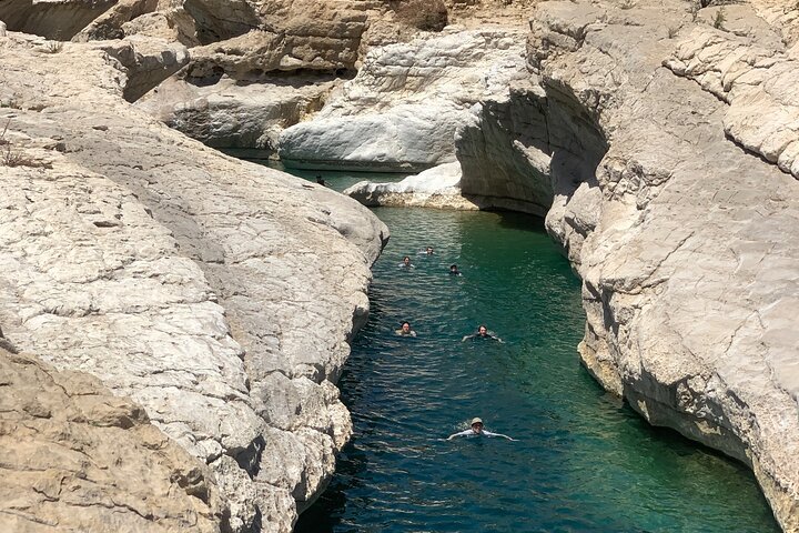 Muscat: Wadi Bani Khalid and Wahiba Sands Private Desert Safari