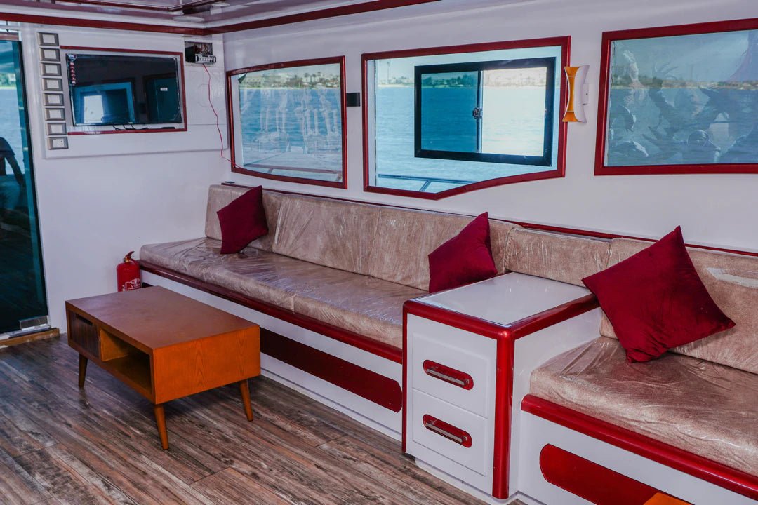 Porto Marina: Amerty Private Yacht Trip with Swimming and Optional Lunch in North Coast