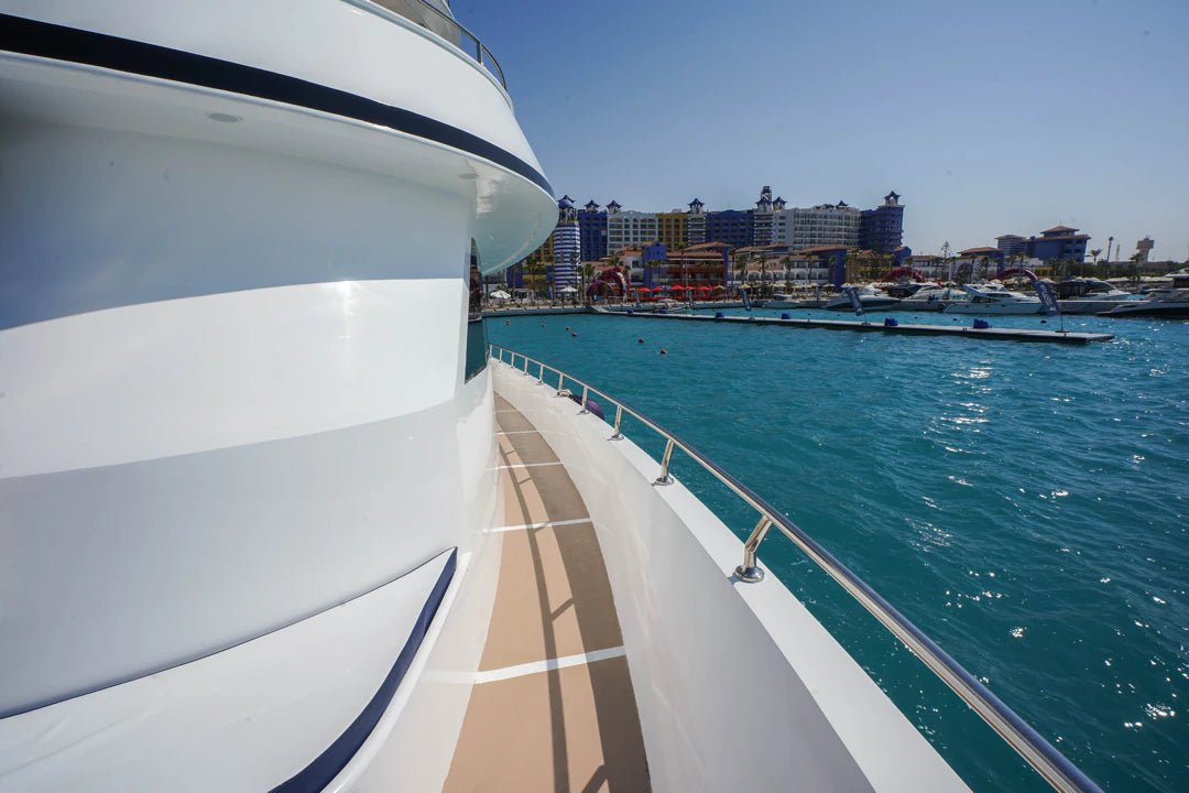 Porto Marina: Eyoun El Bahr Private Yacht Trip with Swimming and Optional Lunch in North Coast