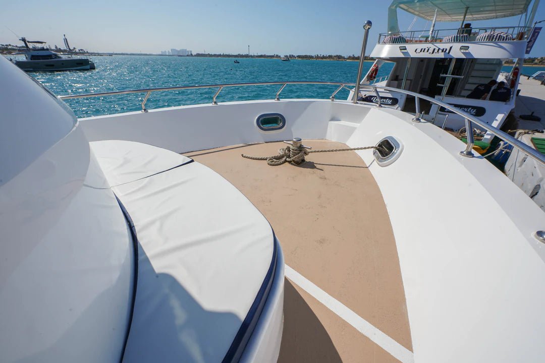 Porto Marina: Eyoun El Bahr Private Yacht Trip with Swimming and Optional Lunch in North Coast