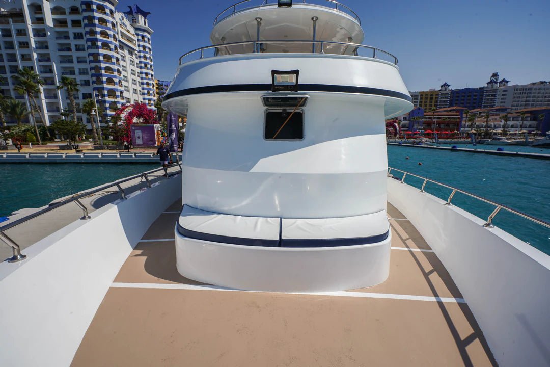 Porto Marina: Eyoun El Bahr Private Yacht Trip with Swimming and Optional Lunch in North Coast