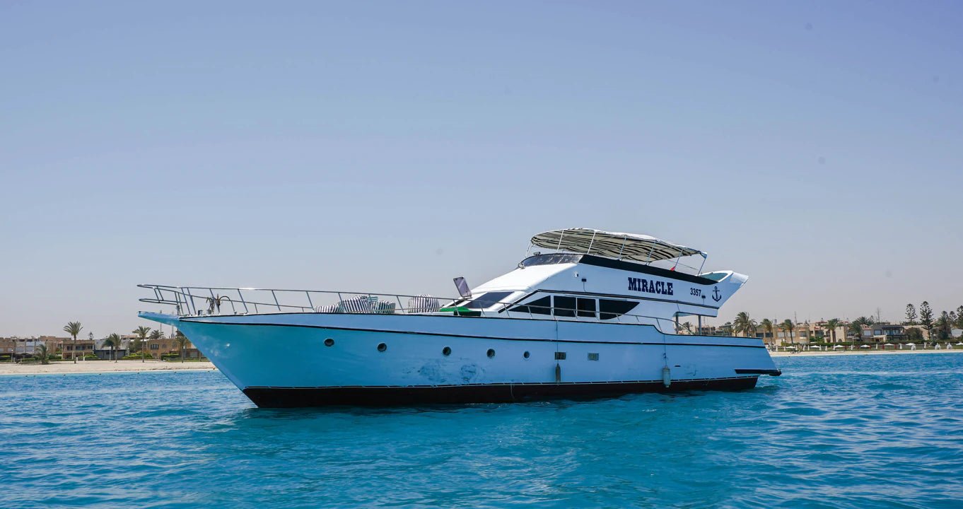 Porto Marina: Miracle Private Yacht Trip with Swimming and Optional Lunch in North Coast