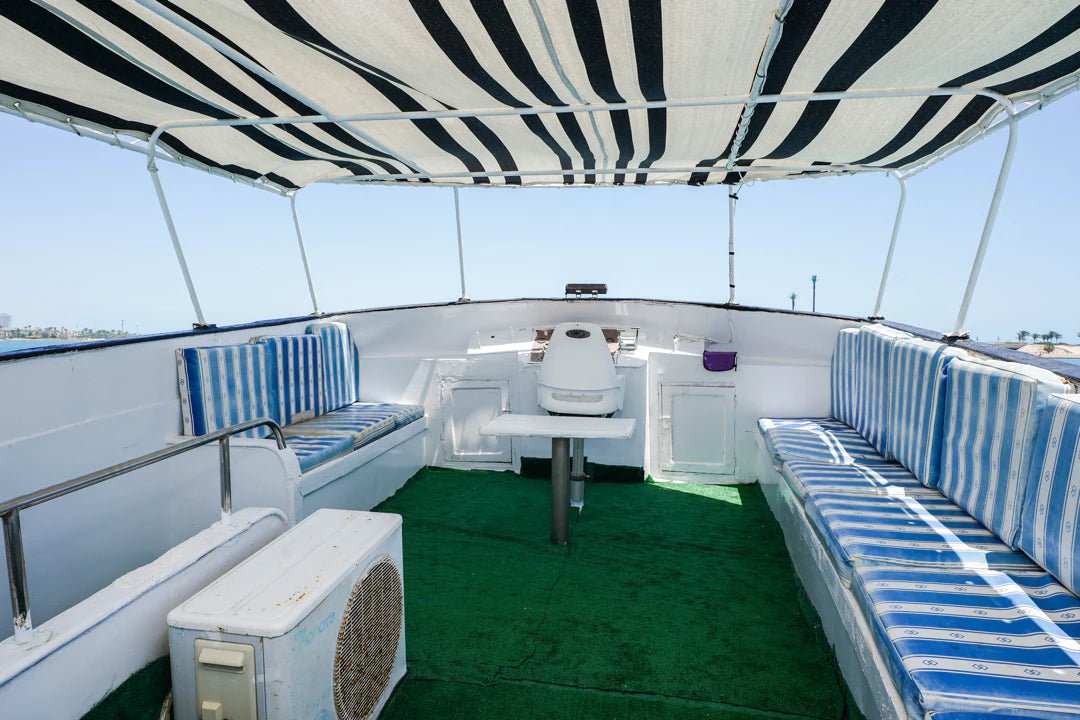 Porto Marina: Miracle Private Yacht Trip with Swimming and Optional Lunch in North Coast