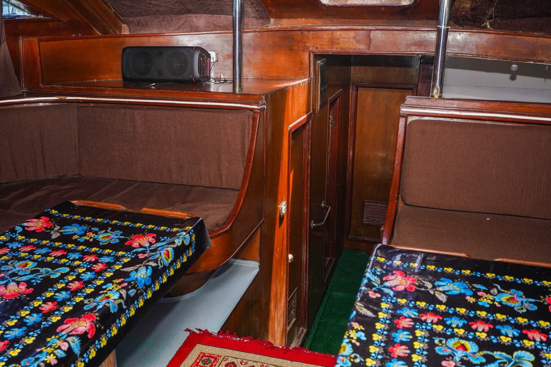 Porto Marina: Miracle Private Yacht Trip with Swimming and Optional Lunch in North Coast