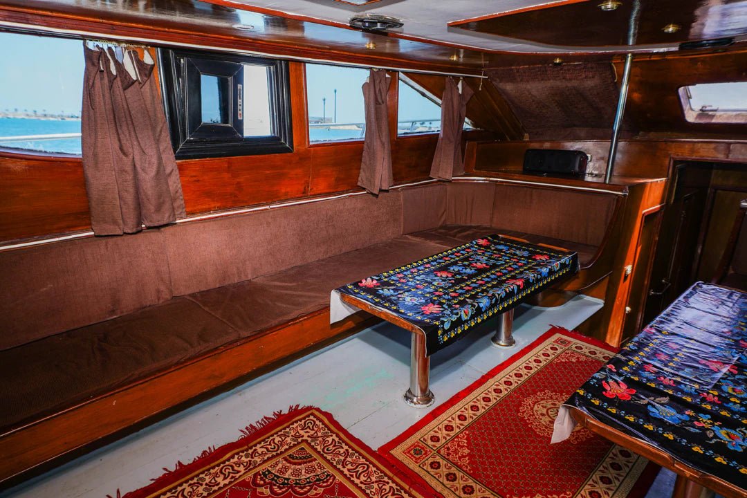 Porto Marina: Miracle Private Yacht Trip with Swimming and Optional Lunch in North Coast