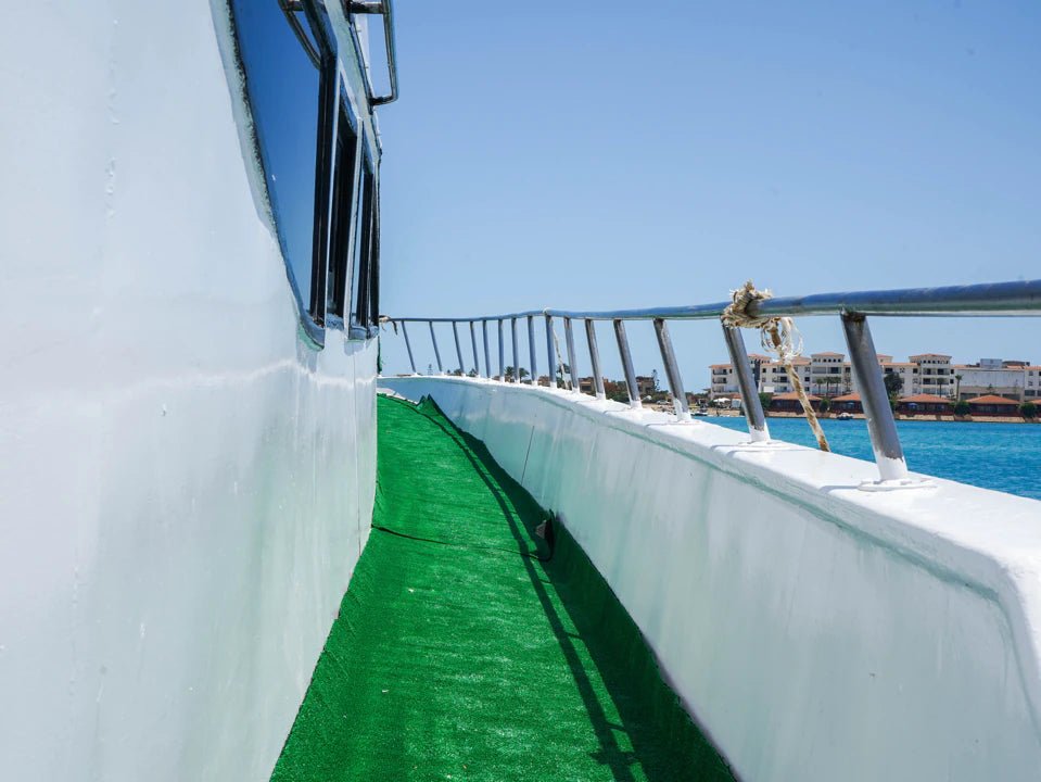 Porto Marina: Miracle Private Yacht Trip with Swimming and Optional Lunch in North Coast