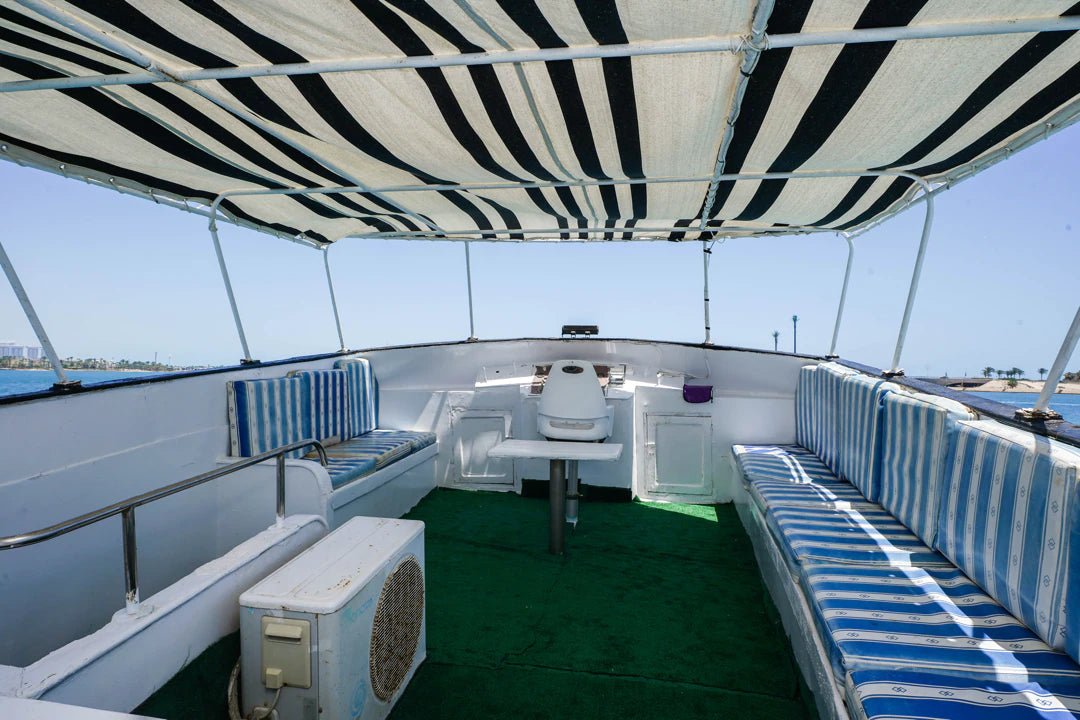 Porto Marina: Miracle Private Yacht Trip with Swimming and Optional Lunch in North Coast