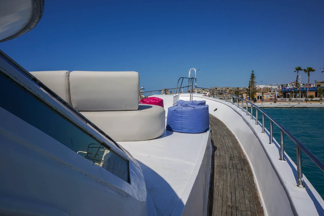 Porto Marina: Portonoshka Private Yacht Trip with Swimming and Optional Lunch in North Coast