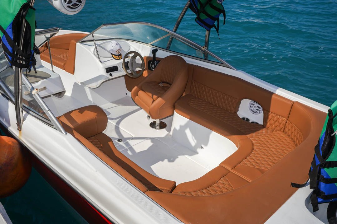 Porto Marina: Private Speedboat Trip with Swimming in North Coast