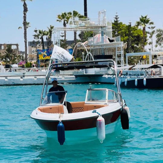 Porto Marina: Private Speedboat Trip with Swimming in North Coast