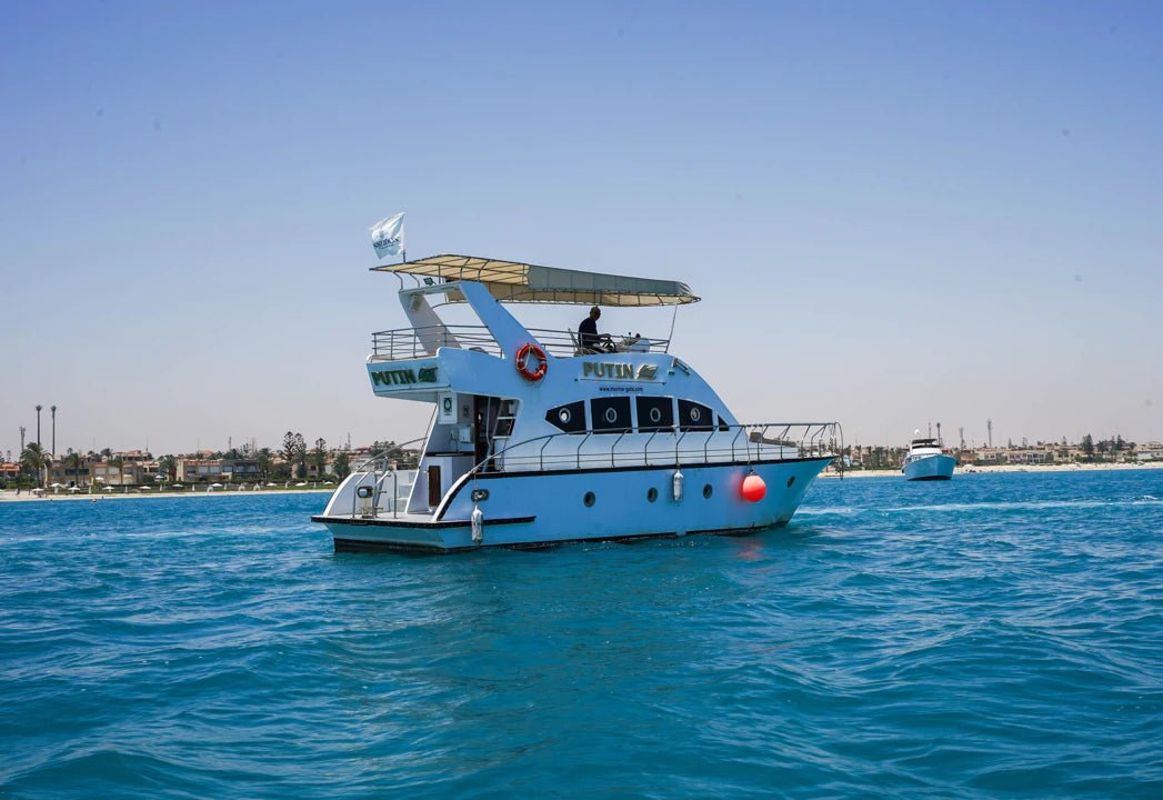 Porto Marina: Putin Private Yacht Trip with Swimming and Optional Lunch in North Coast