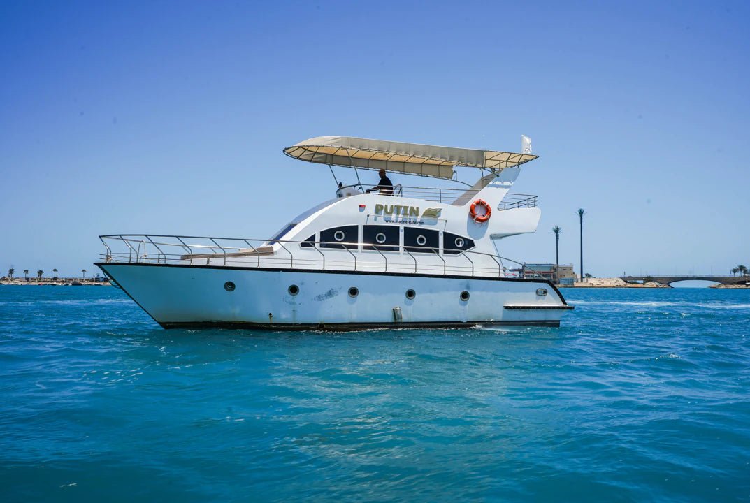 Porto Marina: Putin Private Yacht Trip with Swimming and Optional Lunch in North Coast