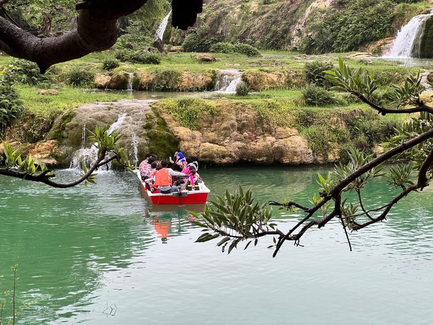 Salalah: East Coast Highlights Tour to Wadi Darbat Waterfalls and Jabal Samhan Mountain