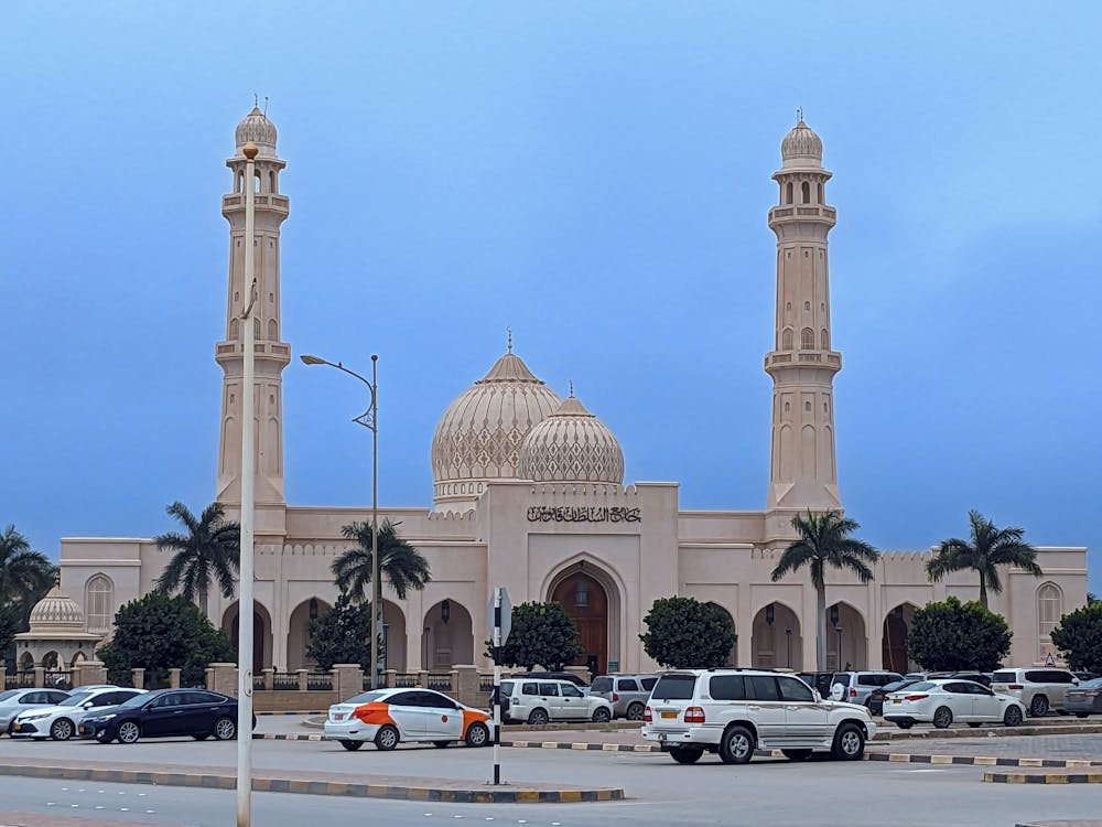 Salalah: Half - Day City Tour with Mosque, Markets, and Museum Visit