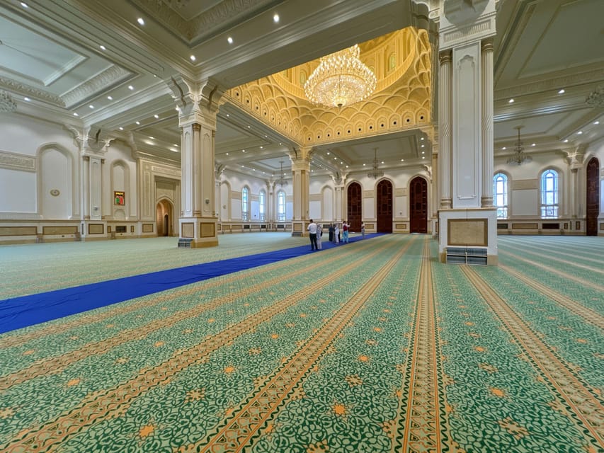 Salalah: Half - Day City Tour with Mosque, Markets, and Museum Visit