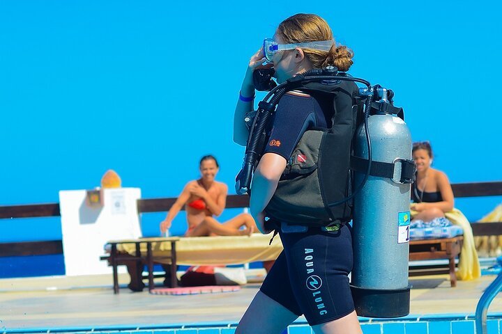Sharm El Sheikh: PADI Open Water Diver Course