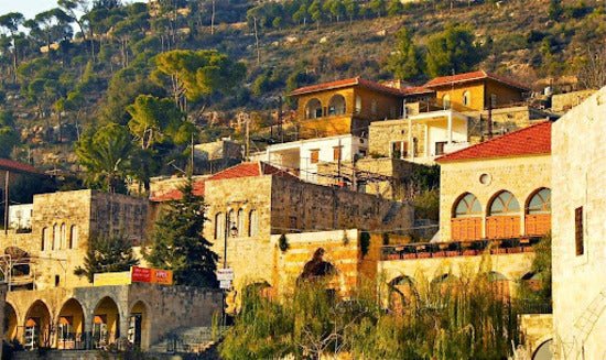 Beirut: Chouf Mountains and Moussa Castle Private Tour
