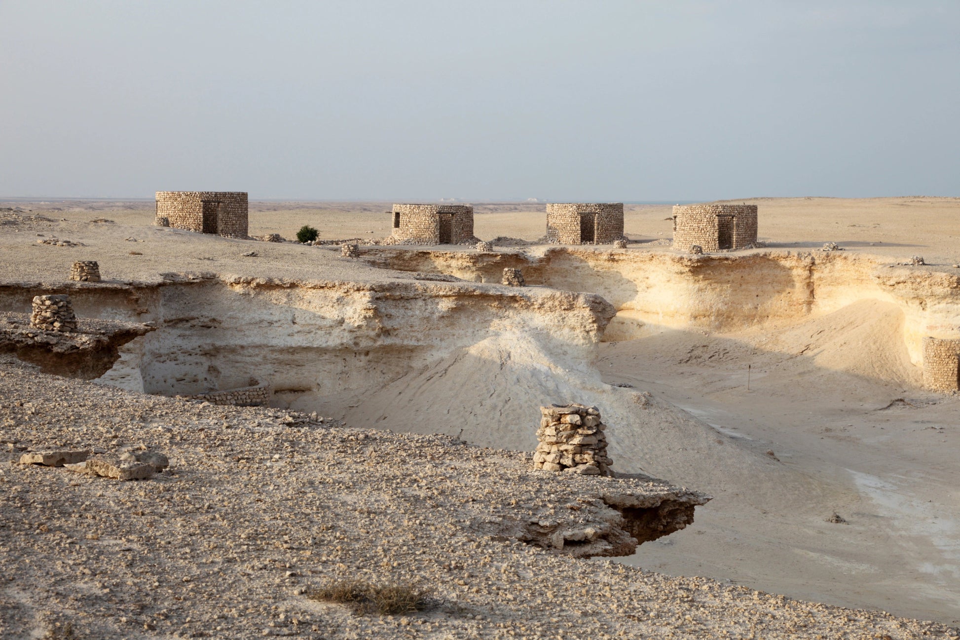 West Qatar: Richard Serra Desert Sculpture and Umbrella Rock Tour