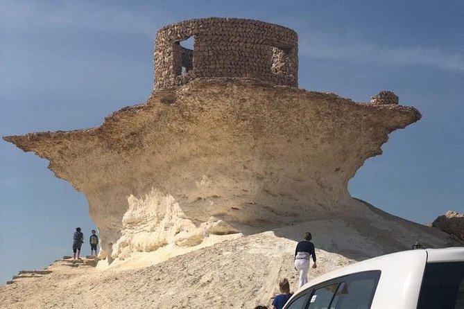 West Qatar: Richard Serra Sculpture, Umbrella Rock and Zekreet Desert Tour
