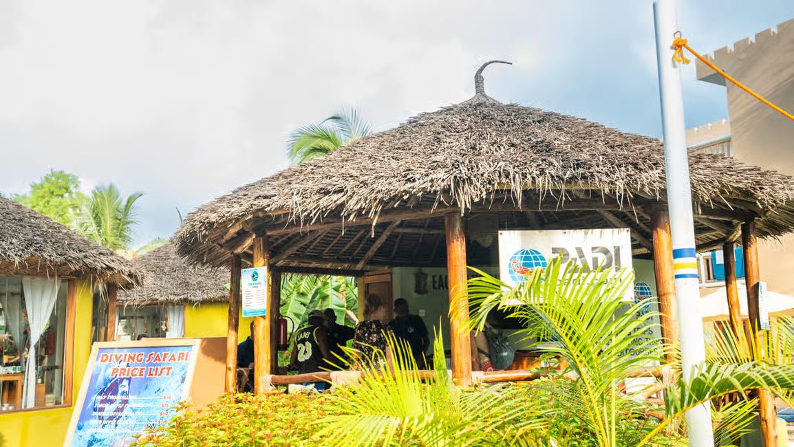 Zanzibar: 2 - Days Advanced PADI Open Water Diving Course with Lunch