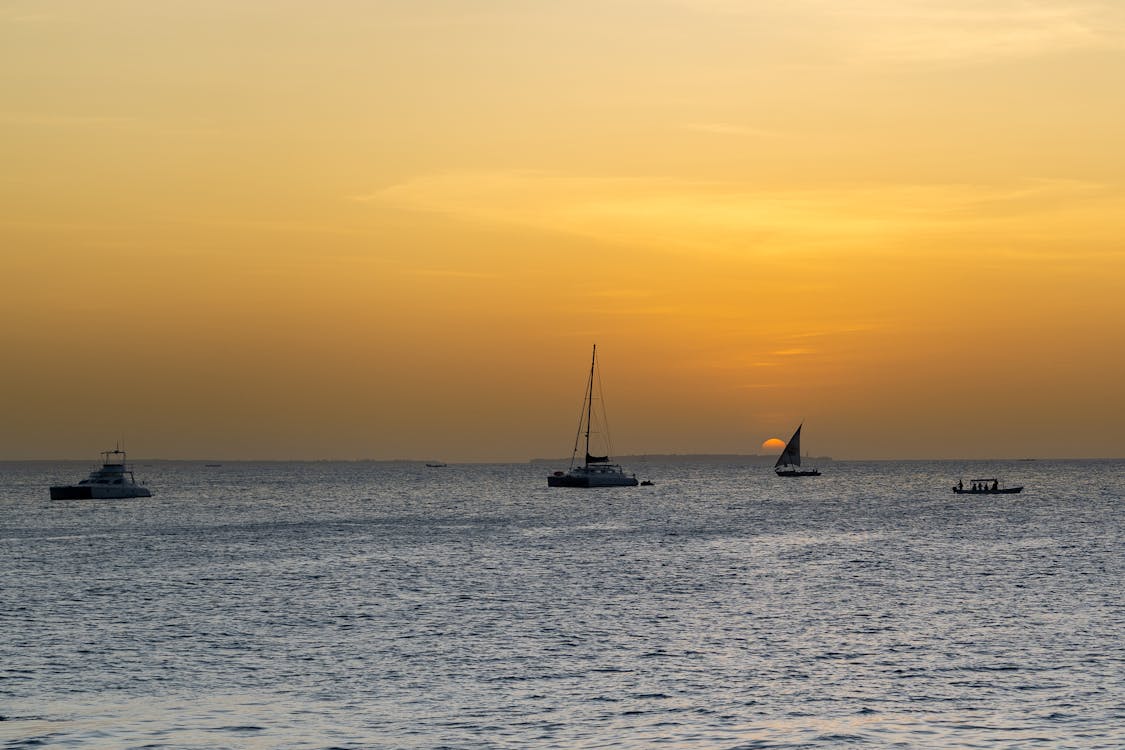 Zanzibar: 3 - Hours Sunset Dhow Cruise Trip