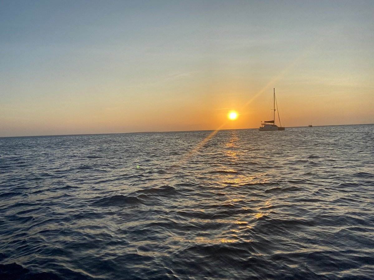 Zanzibar: Culinary Class and Sunset Dhow Cruise with Snorkeling
