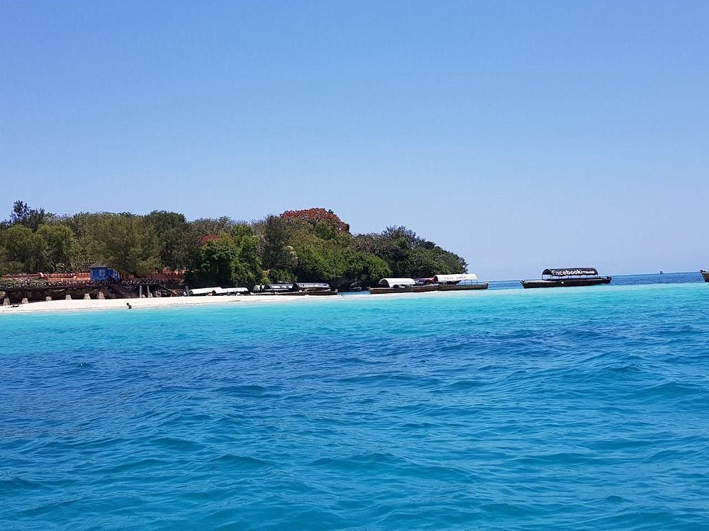 Zanzibar: Day Trip to Prison Island and Nakupenda Sandbank with Seafood Lunch