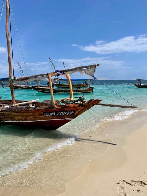 Zanzibar: Full - Day Dhow Boat Cruise at Fumba Beach with Snorkeling and Lunch