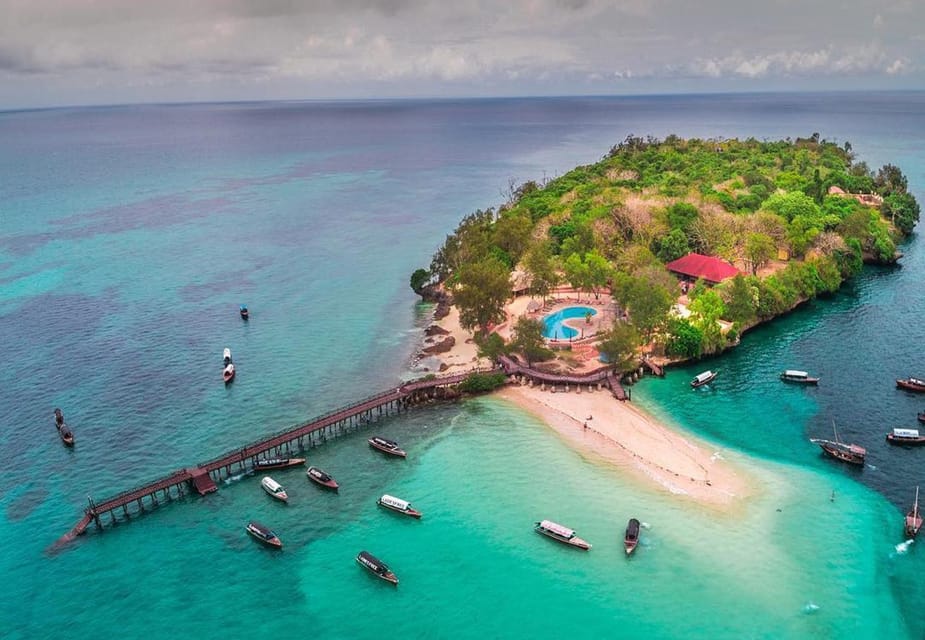 Zanzibar: Full - Day Tour to Spice Farm, Stone Town and Prison Island with Lunch