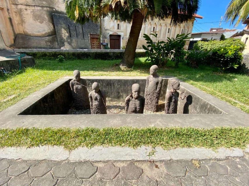 Zanzibar: Half - Day Spice Farm and Stone Town Historical Tour