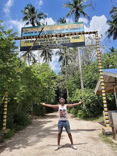 Zanzibar: Jozani Forest, Maalum Cave and The Rock Restaurant Tour from Nungwi