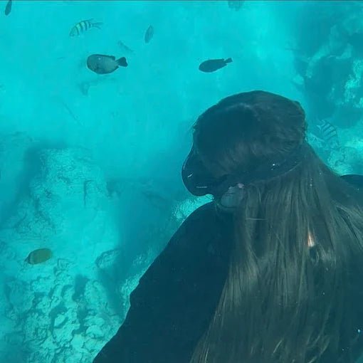 Zanzibar: Mnemba Island Dolphin Swim, Snorkeling and Seafood Lunch Tour